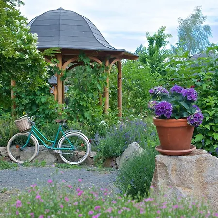 Babiccina Zahrada & Restaurant Guest house Pruhonice