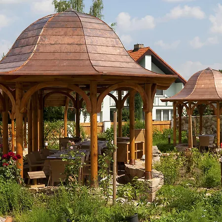 Konukevi Babiccina Zahrada & Restaurant 3*